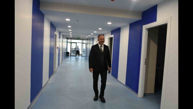 Çakmur hibrit çim zemini inceledi