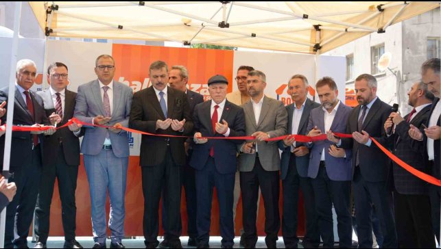 Başkan Sekmen; "Halk pazarları gönül belediyeciliğinin yansımasıdır"