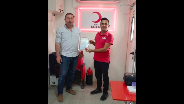 Özalp'ta çok kan bağışı yapanlara madalya verildi