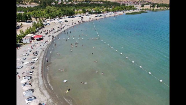 Yüzerken kalp krizi geçiren şahıs hayatını kaybetti