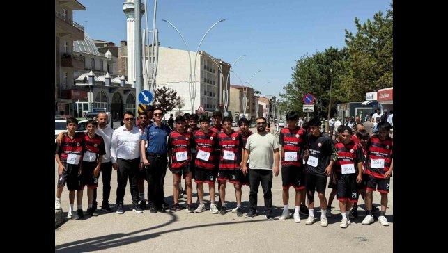 Özalp'te 15 Temmuz Gençlik Koşusu yapıldı