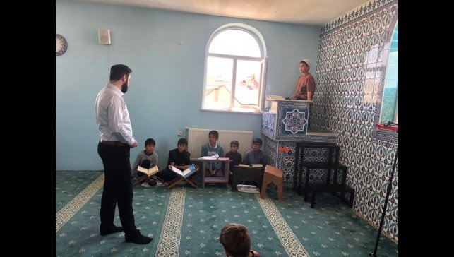 Kur'an kursunda gönül buluşması