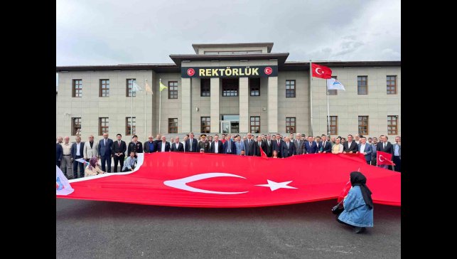 Ağrı'da "İmparatorluktan Cumhuriyete Türkiye'de Vesayet" konferansı