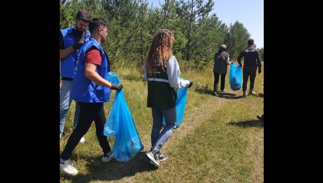 Kars Yeşilay'dan orman yangınlarına dikkat çeken anlamlı etkinlik