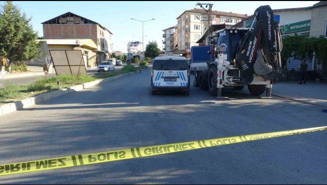 Husumetlilerin kavgası kantı bitti: 2 yaralı