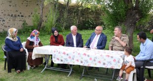 Ağrı Valisi Koç'tan Diyadin ve Taşlıçay'da şehit ailelerine ziyaret