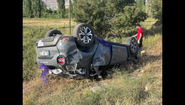 Erzincan'da 4 kişinin yaralandığı 1 kişinin öldüğü feci kazanın güvenlik kamerası görüntüleri çıktı