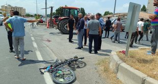 Minibüsün çarptığı 14 yaşındaki bisikletli çocuk hayatını kaybetti
