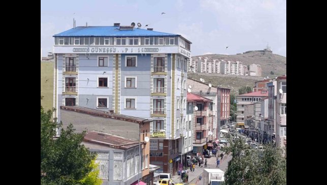 Kars'ta Haziran ayında konut satışları yüz güldürdü: 383 konut satıldı