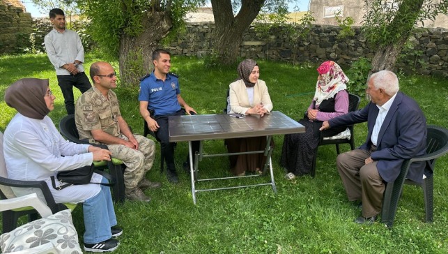 Görevine başlayan Taşlıçay Kaymakamı Kılıç, esnafı ziyaret etti