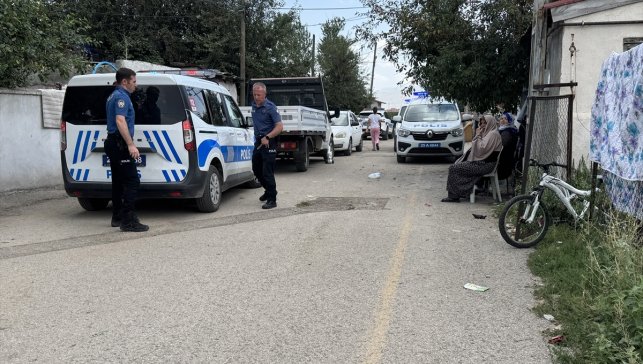 Erzurum'da polise bıçak çekip kaçan zanlı dolapta saklanırken yakalandı