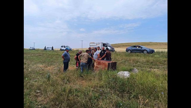 Akyaka'da köylüler içme suyu depoları imece usulüyle temizlendi