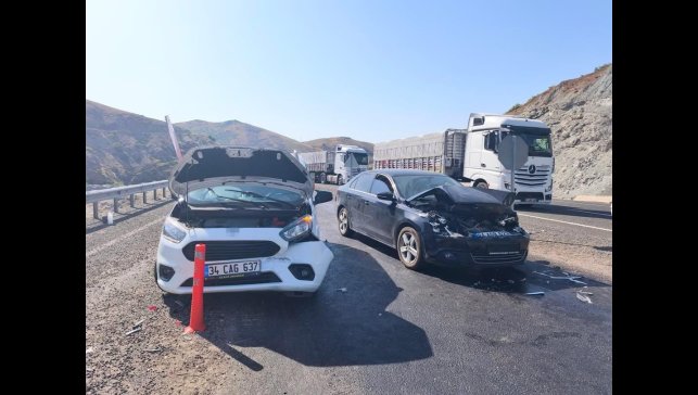 Elazığ zincirleme trafik kazası: 1 yaralı
