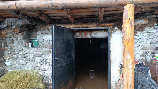 Ardahan'da sağanak ve dolu etkili oldu