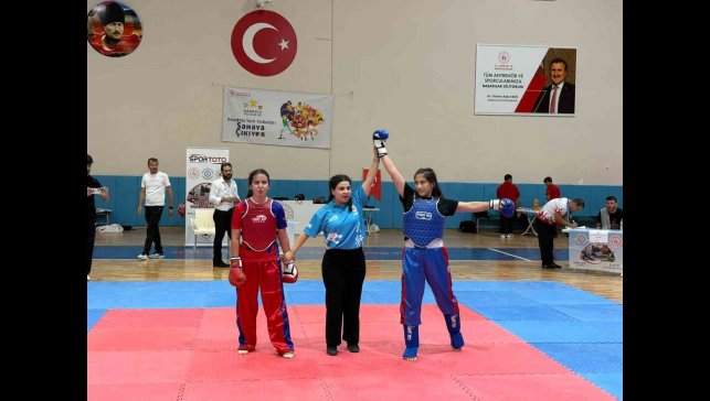 Wushu Kung Fu Bölge Şampiyonasında Elazığ rüzgarı: Sporcular 22 madalya kazandı