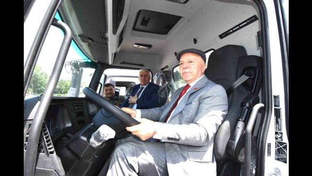 Başkan Sekmen; "Gösteriş değil, hizmet peşinde koştuk"