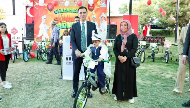 Bitlis'te 25 çocuk için sünnet şöleni düzenlendi