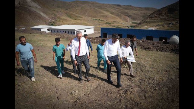 Yüksekova'da sokak hayvanlarına modern yaşam alanı