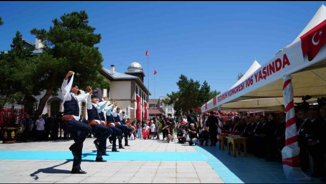 Erzurum'da 106 yıllık coşku ve heyecan