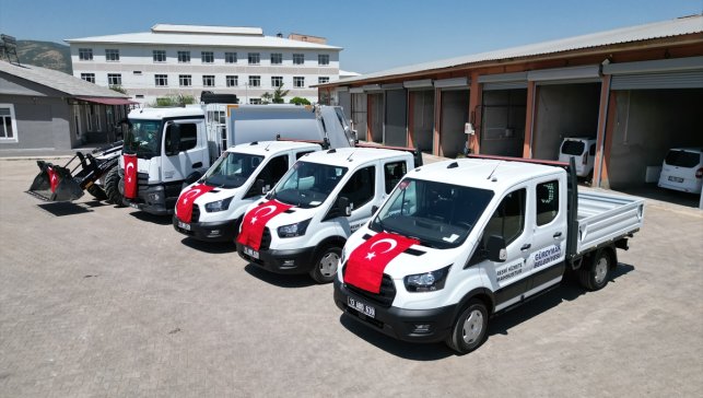 Güroymak Belediyesi 6 araçla filosunu güçlendirdi