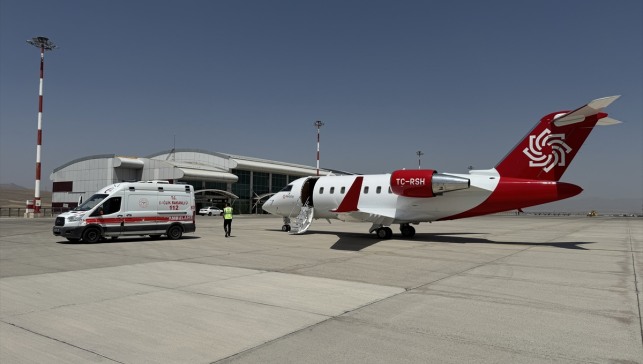 Ağrı'da kalp rahatsızlığı olan bebek ambulans uçakla Ankara'ya gönderildi