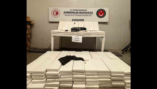 Esendere Gümrük Kapısı'nda 300 kilogram afyon sakızı ele geçirildi