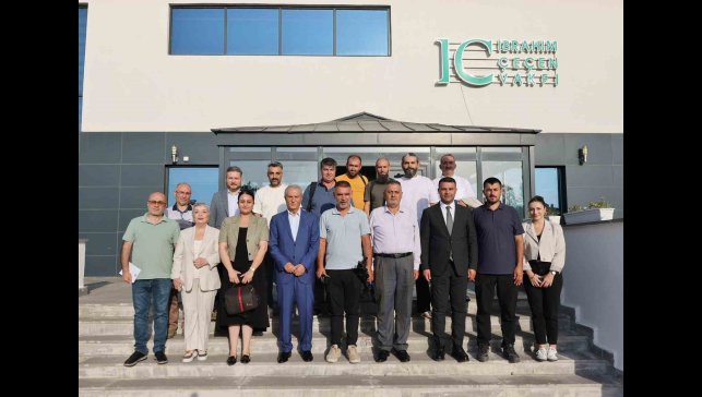 İbrahim Çeçen: "Bu topraklara borcumuzu eğitimle ödüyoruz"