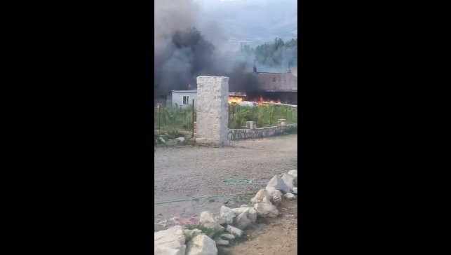 Elazığ'da ev yangını