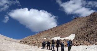 4 bin metre yükseklikteki saklı güzellik dağcıları cezbediyor