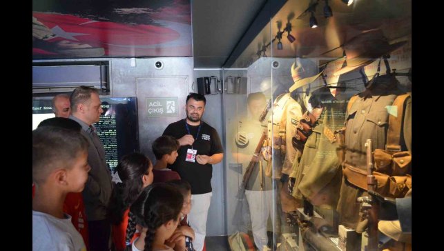 "Çanakkale Savaşları Mobil Müzesi" Bulanık'ta ziyarete açıldı