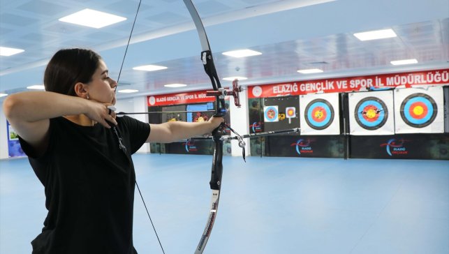 Elazığ'ın "yaşayan stadı" 7'den 70'e spor tutkunlarına ev sahipliği yapıyor