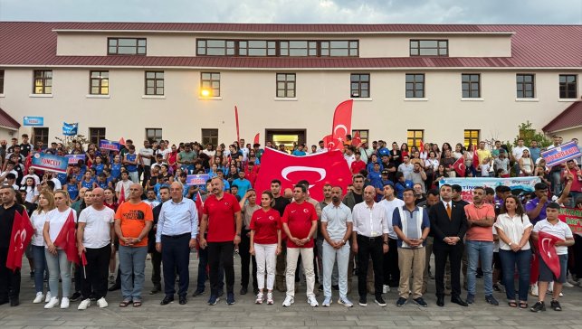 Tunceli'de Türkiye Rafting Şampiyonası ve Süper Kupa Yarışları'nın açılışı yapıldı