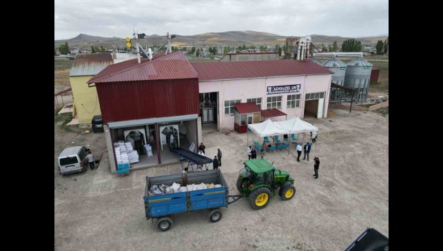 Diyadin'de kurulan modern un tesisi ekonomiye güç katıyor