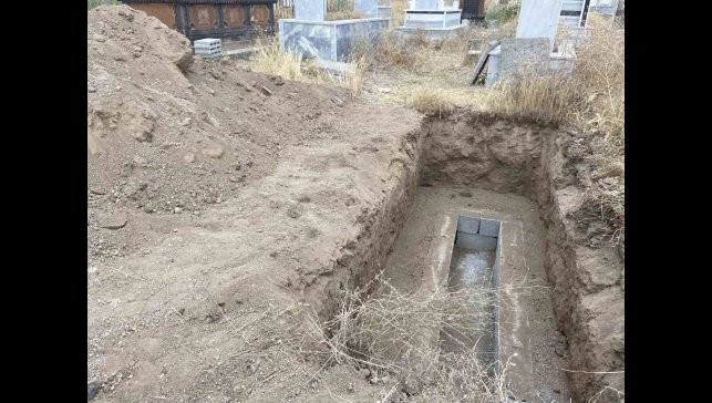 Babası tarla sürerken traktörden düşen çocuk hayatını kaybetti