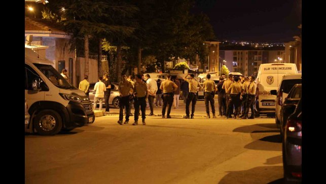 Elazığ'da iki aile arasında bıçaklı kavga : 3 yaralı