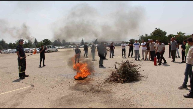 Elazığ'da sağlıkçılara yangın tatbikatı gerçekleştirildi