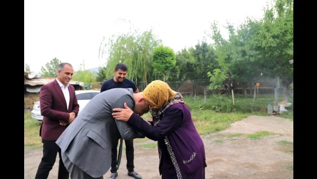 Kaymakam Ekinci'den şehit ailesine ziyaret