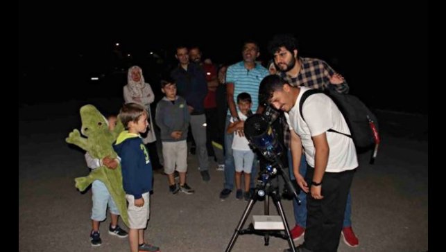 Gözlerimiz yeniden göklerde