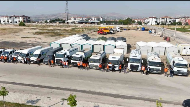 Belediye ekiplerinden detaylı temizlik