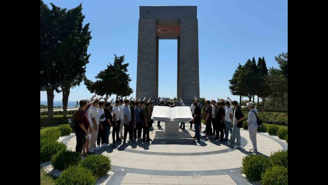 Yeşilyurt Genç Meclis Üyeleri Çanakkale'de tarihi mekanları inceledi