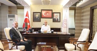 Vali Koç, İl Kültür ve Turizm Müdürü Erhan Ağrı’yı Kabul Etti
