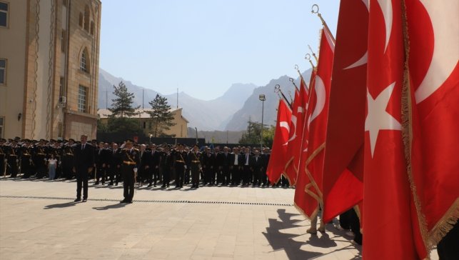 Van, Bitlis, Hakkari ve Muş'ta 30 Ağustos Zafer Bayramı törenlerle kutlandı