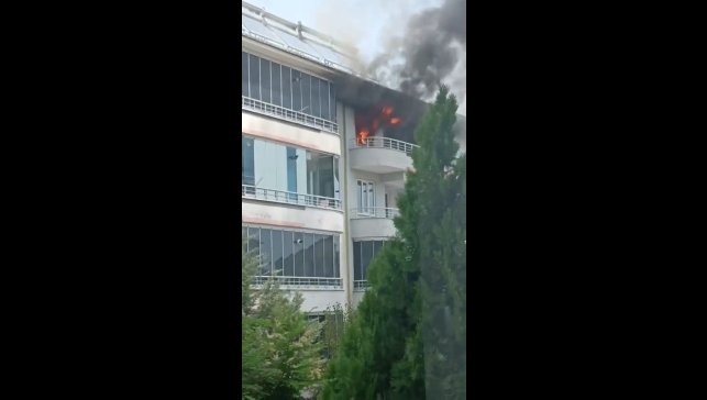 Bingöl'de apartman yangını