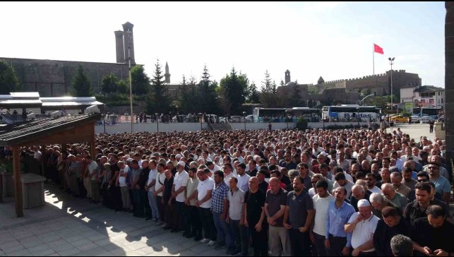 Taner Şancı ve Zafer Lömenler son yolculuğuna dualarla uğurlandı