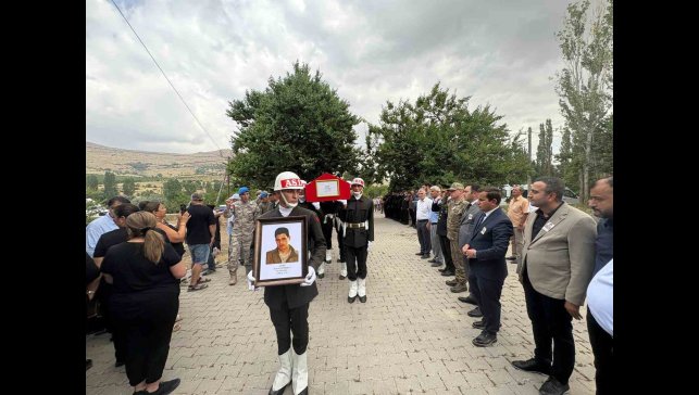 Şehit Kemal Demirbaş'ın naaşı 26 yıl sonra aile mezarlığına nakledildi