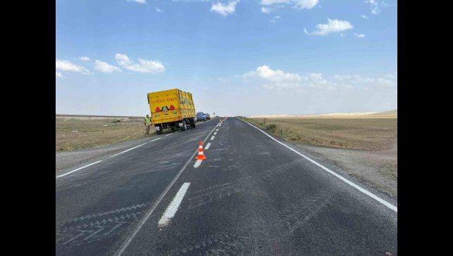 Akyaka'da maddi hasarlı trafik kazası