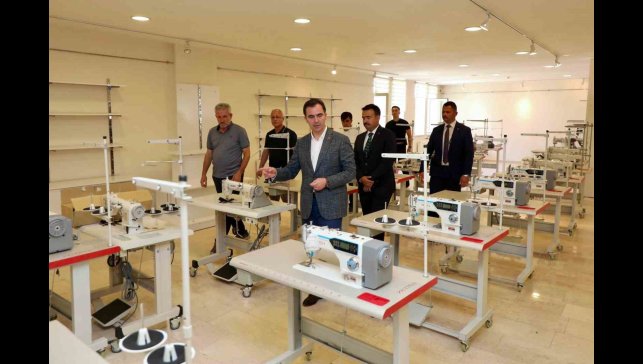 Vali Karkaya'dan Ahlat'ta ziyaretler