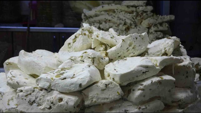 Van'da otlu peynirde tuz oranı dengeleniyor