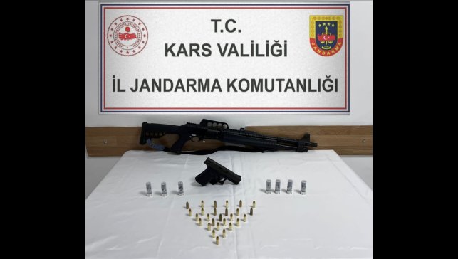 Kars'ta jandarmadan silah operasyonu