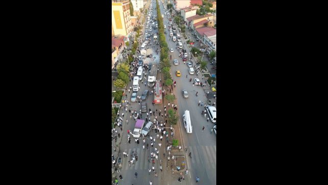 Bitlis'teki 9 araçlı zincirleme kaza havadan görüntülendi: Ortalık savaş alanına döndü